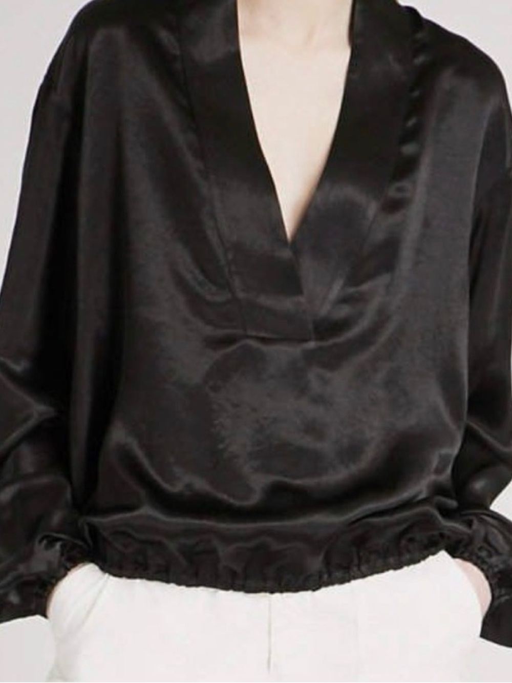 Nili Lotan - Kensington  V-Neck Black Blouse